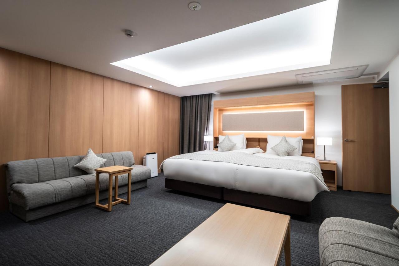 Kyoto Shijo Takakura Hotel Grandereverie Екстер'єр фото