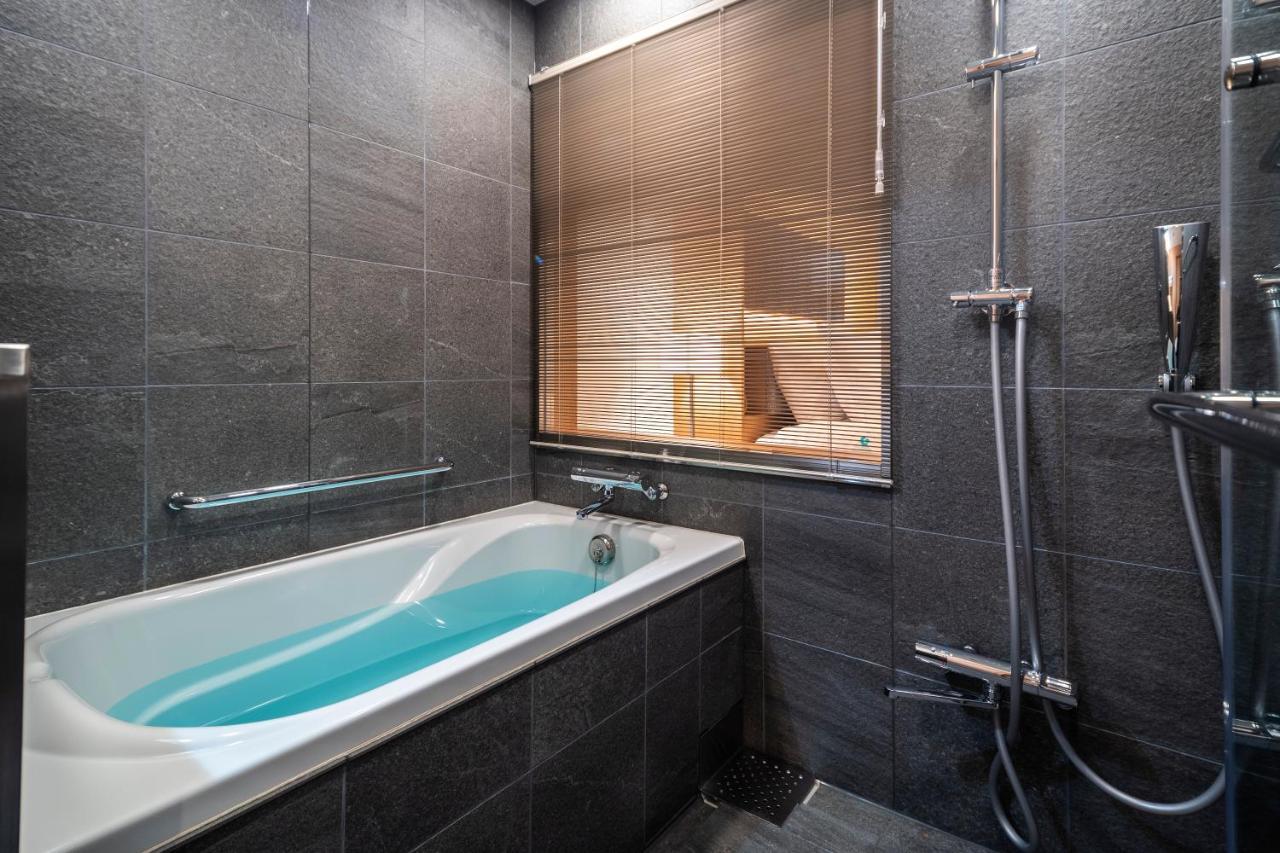 Kyoto Shijo Takakura Hotel Grandereverie Екстер'єр фото