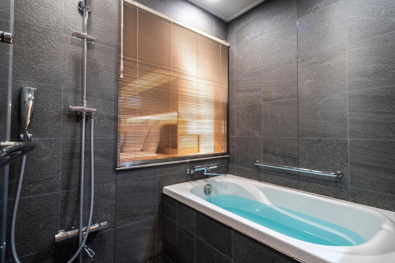 Kyoto Shijo Takakura Hotel Grandereverie Екстер'єр фото